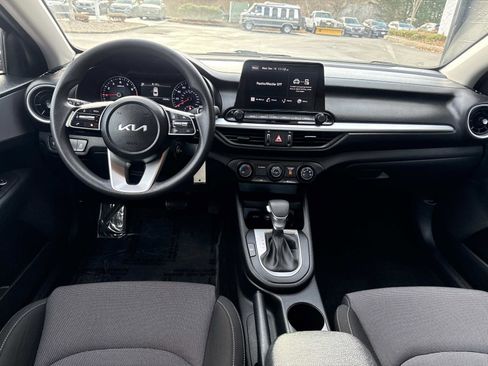 Used 2024 Kia Forte LXS image 12