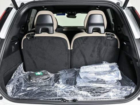 New 2026 Volvo XC90 B6 Plus w/ Protection Package Premier AWD/4WD image 31