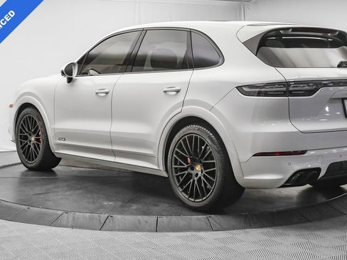 Used 2023 Porsche Cayenne GTS image 5