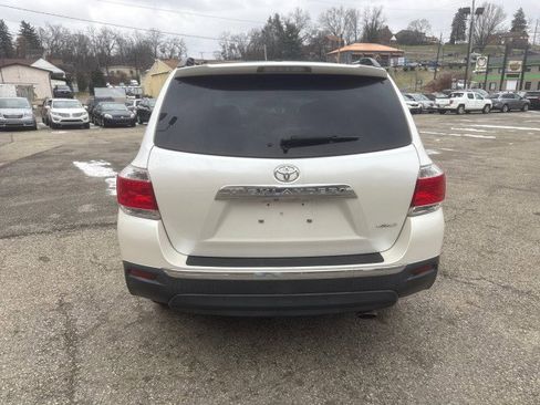 Used 2013 Toyota Highlander Limited image 4