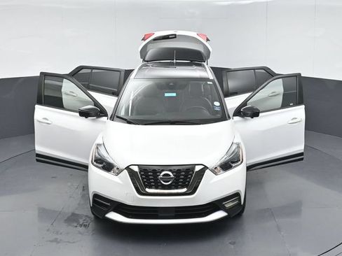 Used 2020 Nissan Kicks SR w/ SR Premium Package FWD image 52
