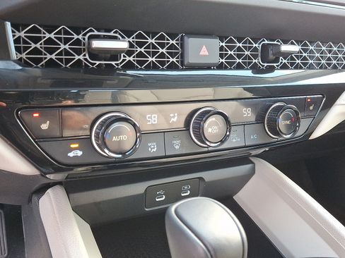 Used 2024 Honda Accord EX-L image 16