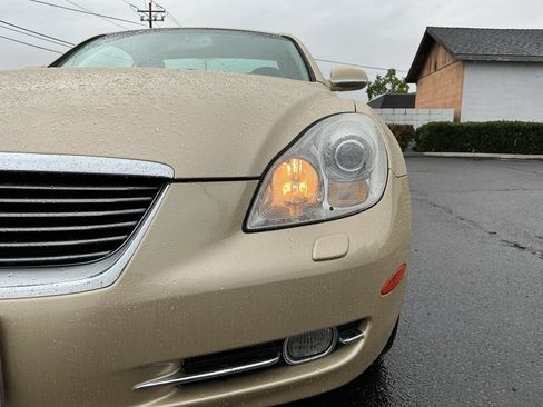 Used 2006 Lexus SC 430 Convertible w/ Preferred Accessory Pkg RWD image 3
