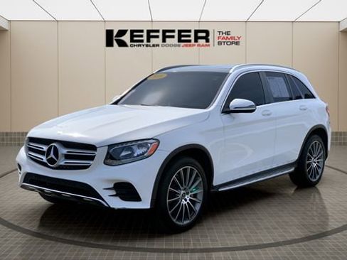 Used 2016 Mercedes-Benz GLC 300 image 1