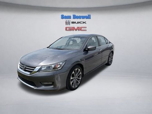 Used 2015 Honda Accord Sport image 4