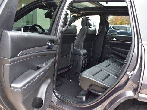 Used 2020 Jeep Grand Cherokee Overland image 22