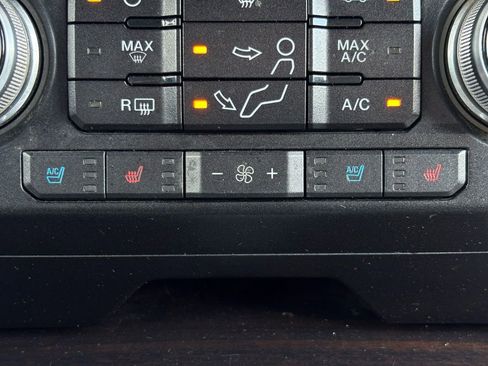 Used 2017 Ford F350 Platinum w/ Platinum Ultimate Package image 42