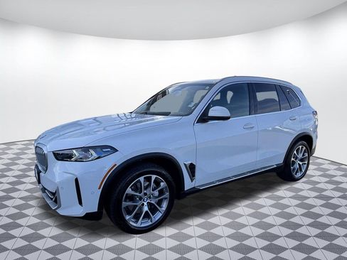 Used 2026 BMW X5 xDrive40i AWD/4WD image 3