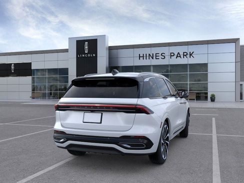 New 2026 Lincoln Nautilus Black Label image 8