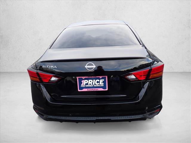 Used 2024 Nissan Altima 2.5 S FWD image 3