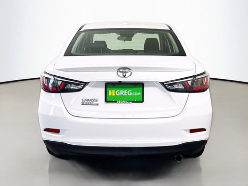 Used 2019 Toyota Yaris LE image 8