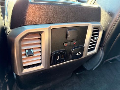 Used 2018 Ford F150 Platinum w/ Equipment Group 701A Luxury AWD/4WD image 17