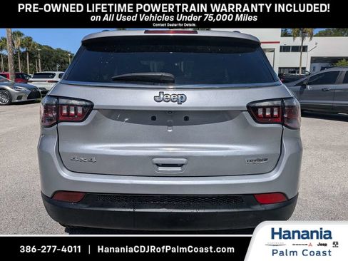 Used 2022 Jeep Compass Latitude w/ Sun and Sound Group AWD/4WD image 4