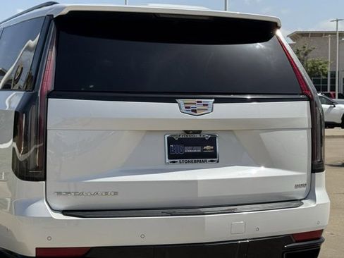 Used 2023 Cadillac Escalade ESV Sport Platinum AWD/4WD image 8