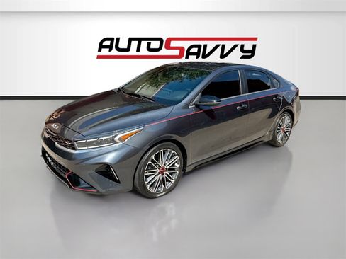 Used 2022 Kia Forte GT image 3