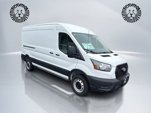 New 2026 Ford Transit 250 148 Medium Roof RWD image 3