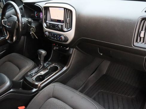 Used 2020 GMC Canyon SLE w/ Elevation Edition RWD image 27