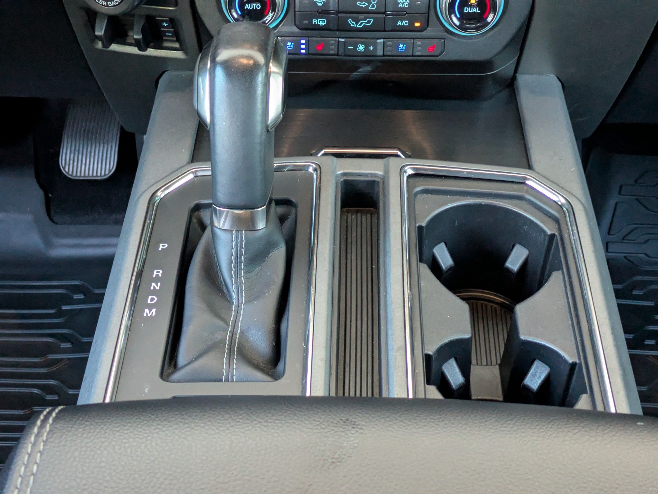 Used 2019 Ford F150 Raptor w/ Equipment Group 802A Luxury AWD/4WD image 19