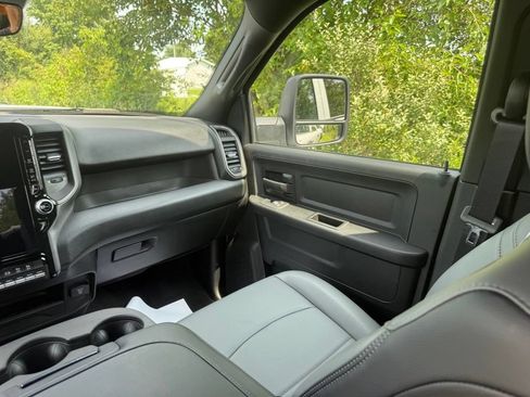 Used 2025 RAM 2500 Tradesman w/ Safety Group AWD/4WD image 41