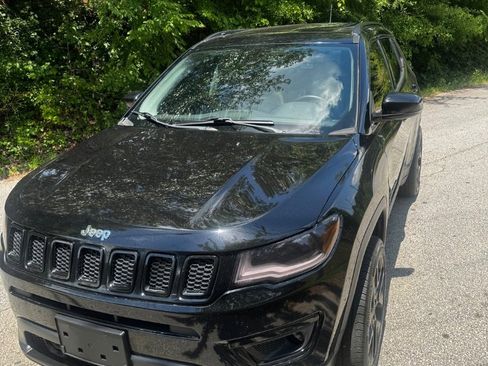 Used 2021 Jeep Compass Limited w/ Sun and Sound Group AWD/4WD image 2