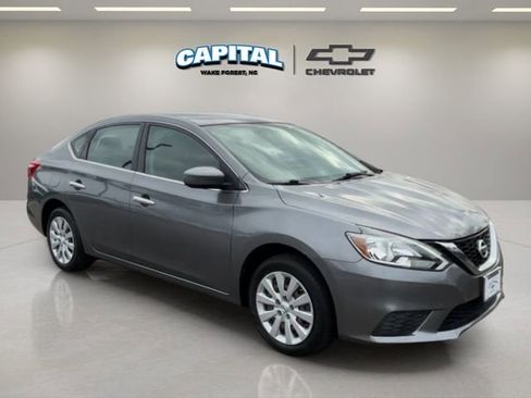 Used 2016 Nissan Sentra S image 7