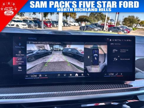 Used 2024 BMW X7 M60i w/ Executive Package image 26