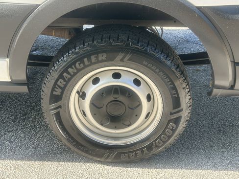 Used 2023 Ford Transit 350 148 High Roof Extended RWD image 21