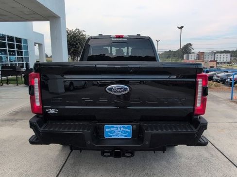 Used 2023 Ford F250 Lariat w/ Sport Appearance Package image 6