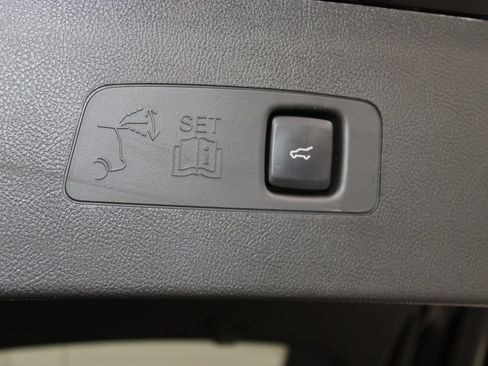 Used 2024 Lincoln Corsair FWD image 33