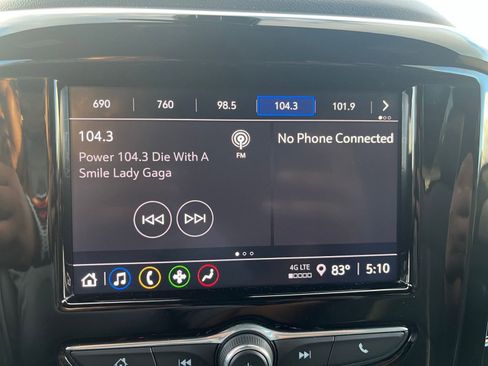 Used 2023 Chevrolet Traverse LT image 21