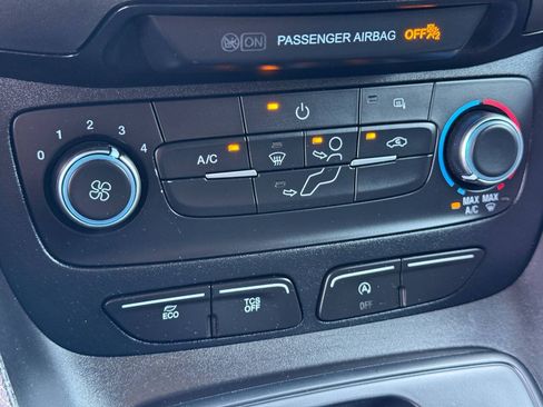Used 2019 Ford Transit Connect XLT FWD image 24
