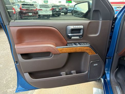 Used 2015 Chevrolet Silverado 1500 High Country w/ High Country Premium Package AWD/4WD image 20