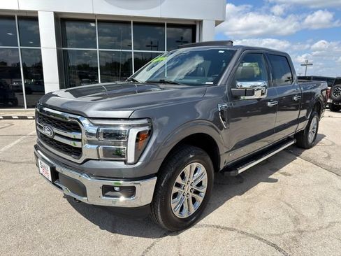 Used 2025 Ford F150 Lariat w/ Equipment Group 502A High AWD/4WD image 3