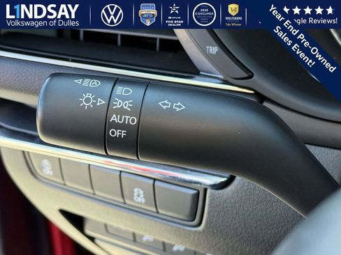 Used 2022 MAZDA MAZDA3 s image 22