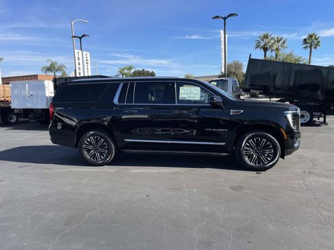 New 2026 GMC Yukon XL Elevation image 4