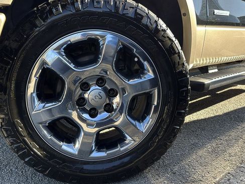 Used 2013 Ford F150 King Ranch w/ King Ranch Luxury Pkg image 9