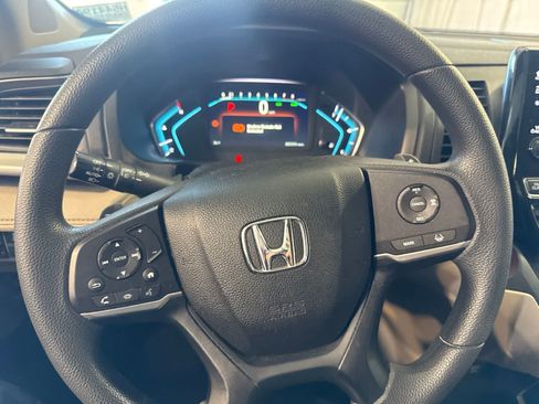 Used 2018 Honda Odyssey EX image 21