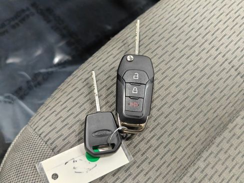 Used 2019 Ford F150 XLT w/ XTR Package image 10