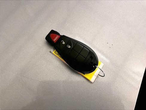 Used 2019 Dodge Grand Caravan SE w/ Rear Park Assist Package FWD image 10