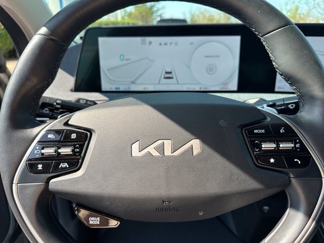 Used 2023 Kia EV6 Wind w/ Wind Technology Package AWD/4WD image 30