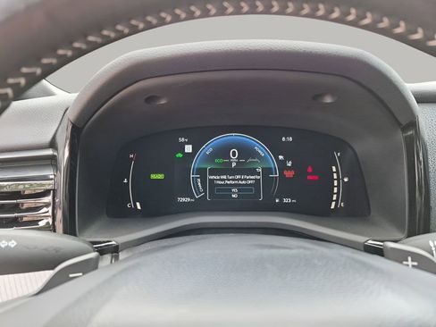 Used 2025 Toyota Camry SE w/ Convenience Package image 37