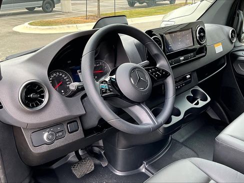 New 2026 Mercedes-Benz Sprinter 2500 image 8