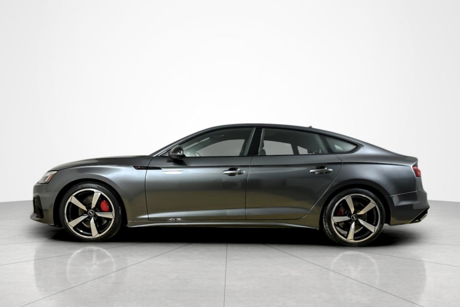 Used 2022 Audi A5 2.0T Premium Plus w/ Premium Plus AWD/4WD image 2