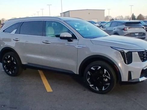 New 2026 Kia Sorento EX image 4