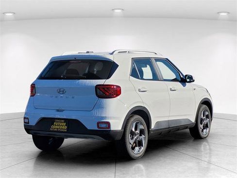 New 2026 Hyundai Venue SEL image 6