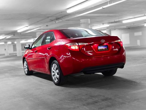 Used 2014 Toyota Corolla LE image 5