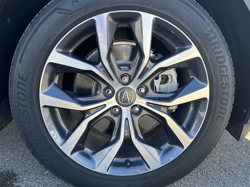 Used 2023 Acura MDX SH-AWD w/ Technology Package image 15