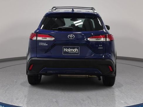Used 2022 Toyota Corolla Cross LE AWD/4WD image 7