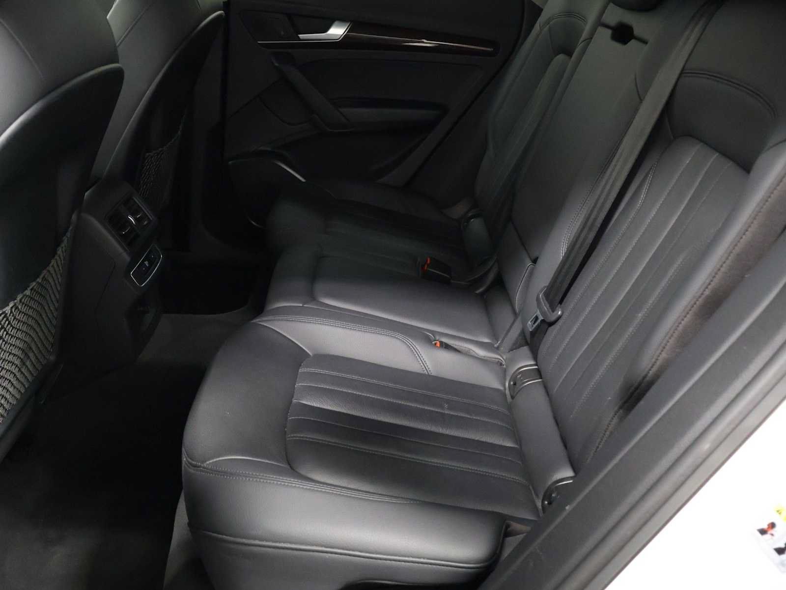 Used 2020 Audi Q5 2.0T Premium AWD/4WD image 31