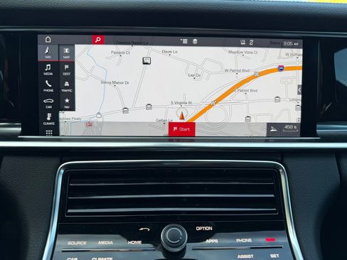 Used 2020 Porsche Panamera 4 AWD/4WD image 18